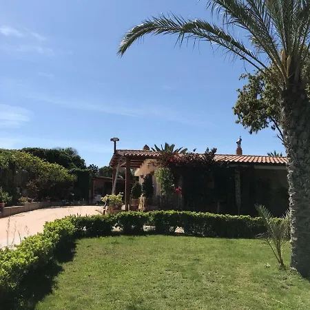 Casa Vacanze Sant'Antioco * SantʼAntìoco